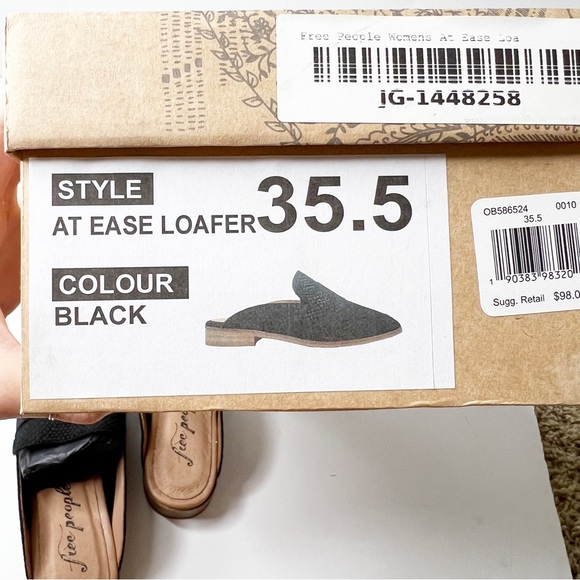 Free People At Ease Black Suede Mules Size 35.5 US 5.5 Slip On Square Toe Heel - Picture 10 of 11